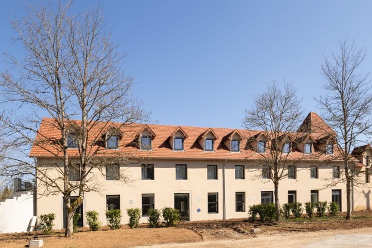 <? echo $service['titre']; ?>